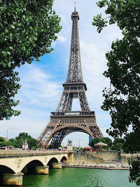 Eiffel Tower viwe Diamond Painting Art