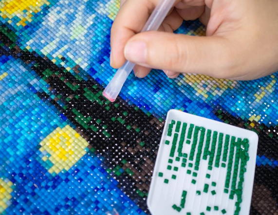 DIY Forma especial pintura de diamante creativo cuero borla marcapáginas regalo C